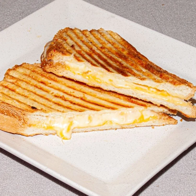 Beyaz Peynirli Tost